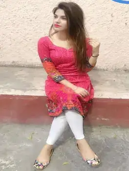 Ishita - private-girls-bangalore - Photo 2 of 3
