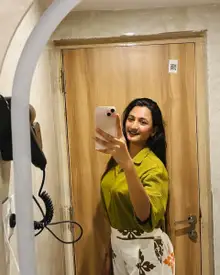 Nandini-housewife-bangalore-Photo 1 of 5