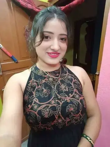 Aparna -  - Photo 1 of 2