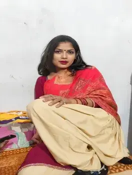 Ritika - Threesome-escorts-bangalore - Photo 2 of 4