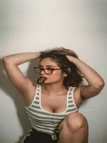 Swara-vip-models-bangalore-Photo 1 of 4