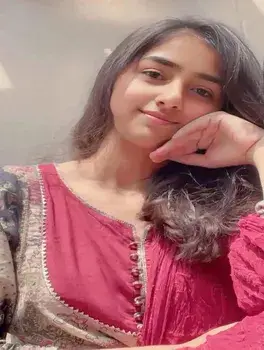 Chhavi - college-girl-bangalore - Photo 2 of 2