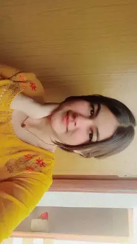 Kriti - - - Photo 3 of 4